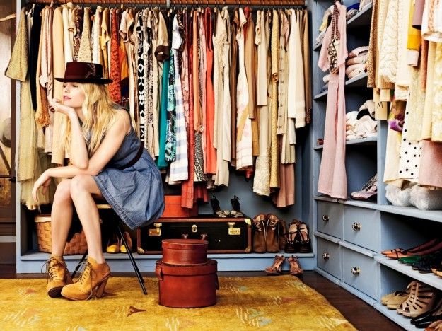 How to organize your closet